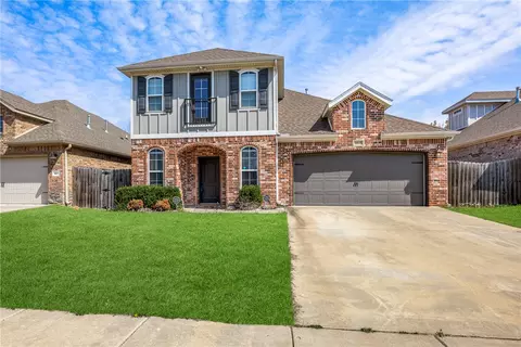 1615 Park St, Lowell, AR 72745