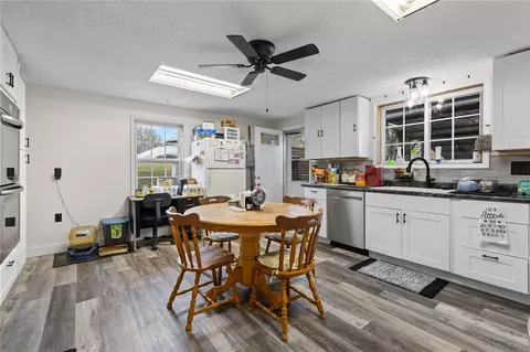 Kitchen - 2249 Mc 4019, Everton, AR 72633 photo 3 of 6