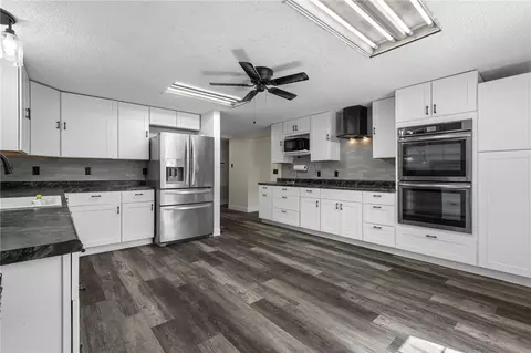Kitchen - 2249 Mc 4019, Everton, AR 72633 photo 2 of 6