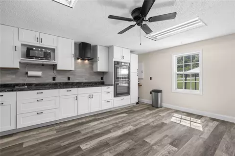 Kitchen - 2249 Mc 4019, Everton, AR 72633 photo 3 of 6