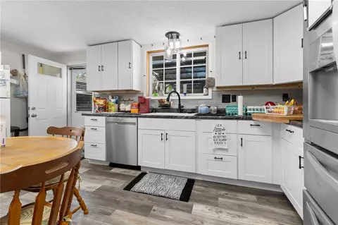 Kitchen - 2249 Mc 4019, Everton, AR 72633 photo 5 of 6