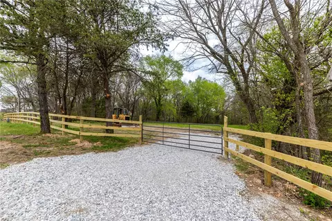 19476 Sonora Rd, Springdale, AR 72764 photo 11