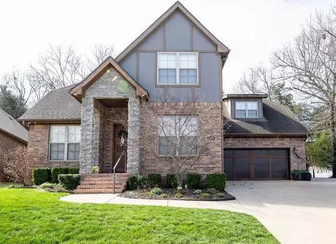 2779 Shagbark Bnd, Fayetteville, AR 72703