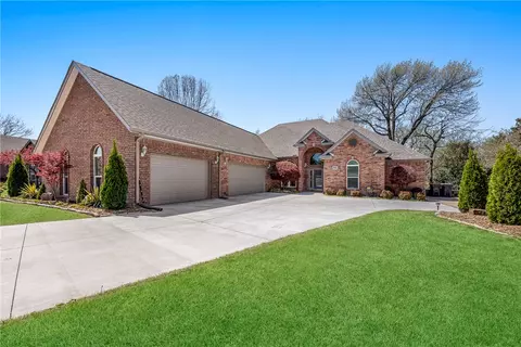4042 Saulsbury St, Springdale, AR 72762