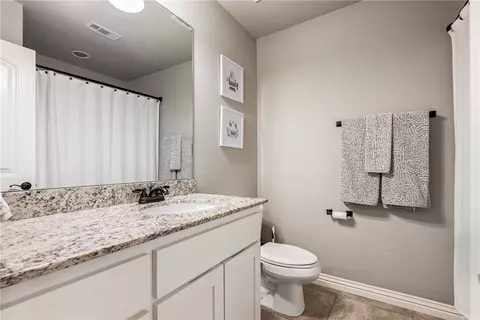 Bath - 688 Olivia Ln, Centerton, AR 72719 photo 3 of 3