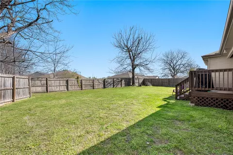 Exterior - 688 Olivia Ln, Centerton, AR 72719 photo 4 of 5