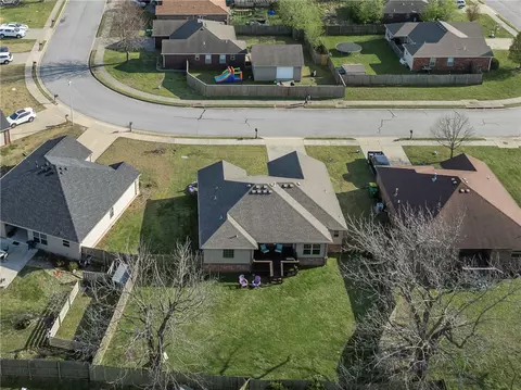 View/Area - 688 Olivia Ln, Centerton, AR 72719 photo 1 of 9
