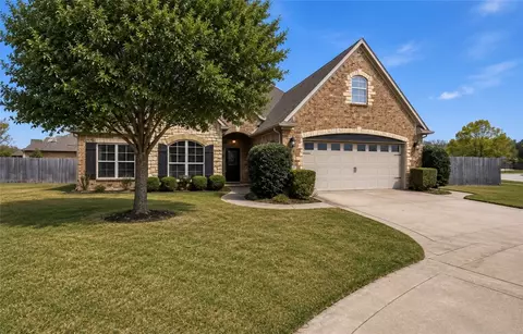 3907 W Mountain View Dr, Fayetteville, AR 72704