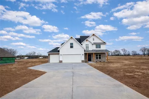 2100 Taylor Orchard Rd, Gentry, AR 72734