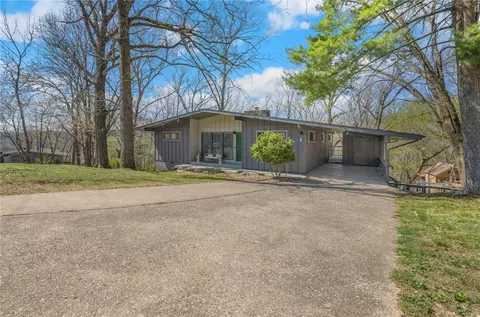 4 Billingsley Ln, Bella Vista, AR 72715