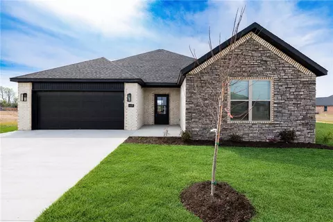 6605 SW High Meadow Blvd, Bentonville, AR 72713