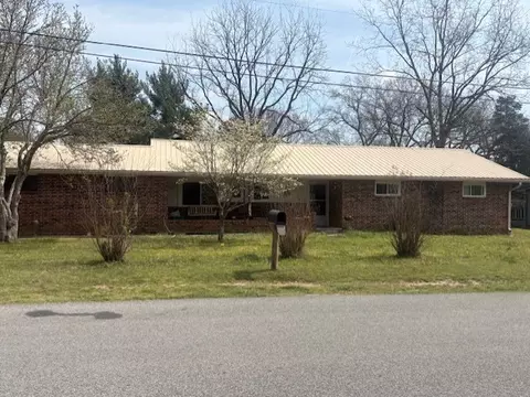 137 Fern Dr, Yellville, AR 72687