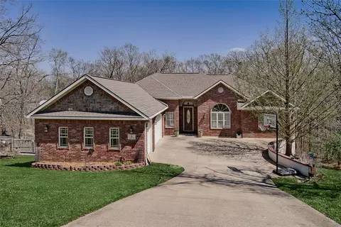 3 Buckfast Ln, Bella Vista, AR 72714