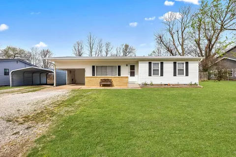 311 S Curtis Ave, Pea Ridge, AR 72751