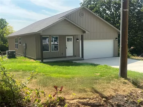 118 Damascus, Russellville, AR 72802