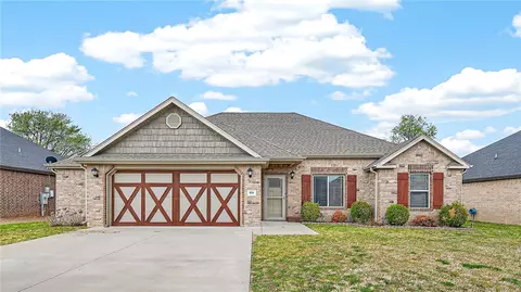 920 Bob Glen Cir, Centerton, AR 72719