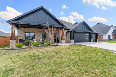 Exterior - 541 Bronco St, Centerton, AR 72719 photo 8 of 12