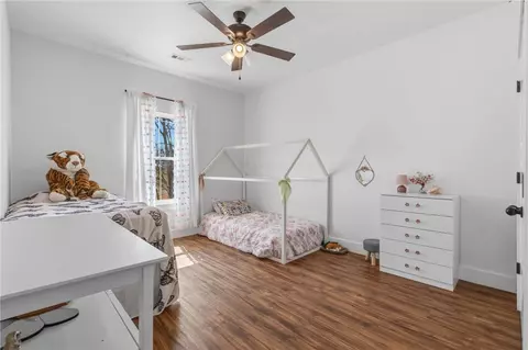 Bedroom - 21665 Griggs Rd, Springdale, AR 72762 photo 5 of 6