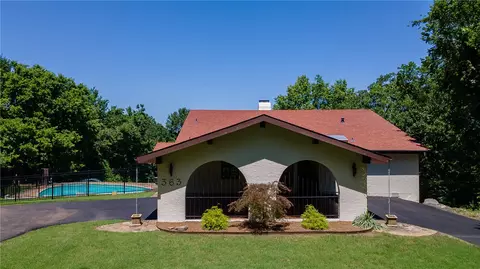 363 E Ralston St, Farmington, AR 72730