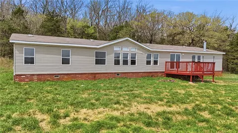 11121 Wolf Track Rd, Summers, AR 72769