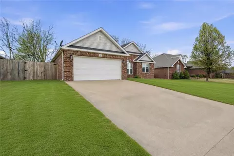 Exterior - 801 Walker St, Centerton, AR 72719 photo 5 of 5