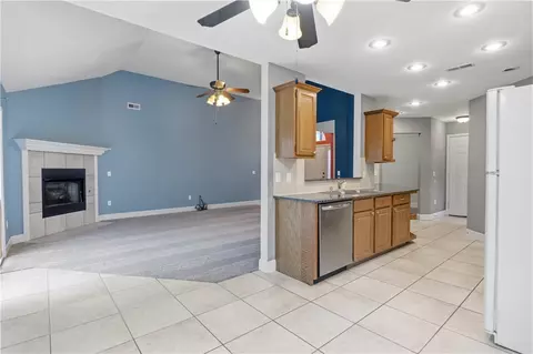 Living - 801 Walker St, Centerton, AR 72719 photo 1 of 3
