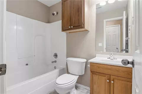 Bath - 801 Walker St, Centerton, AR 72719 photo 3 of 3