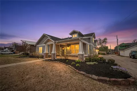 405 NW C St, Bentonville, AR 72712