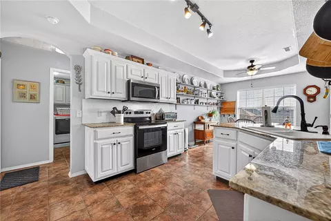 Kitchen - 750 Sienna Dr, Centerton, AR 72719 photo 1 of 3