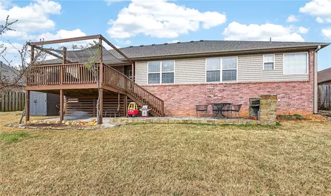 Exterior - 750 Sienna Dr, Centerton, AR 72719 photo 7 of 9
