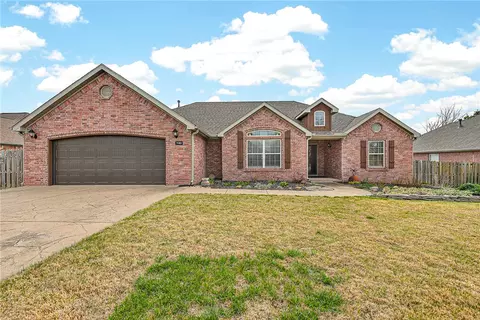 750 Sienna Dr, Centerton, AR 72719