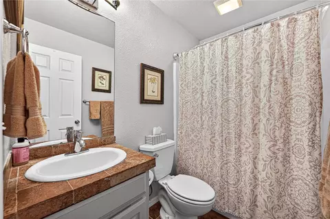 Bath - 750 Sienna Dr, Centerton, AR 72719 photo 2 of 2