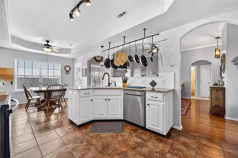 Kitchen - 750 Sienna Dr, Centerton, AR 72719 photo 2 of 3