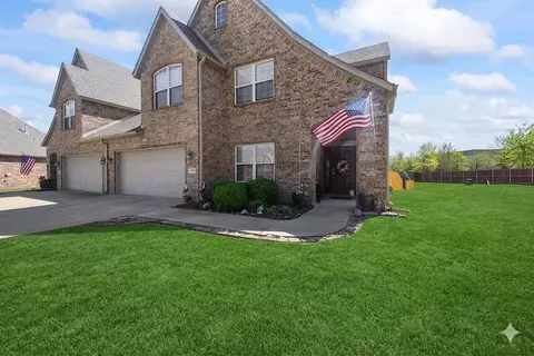 4017 N Meadow View Dr, Fayetteville, AR 72703
