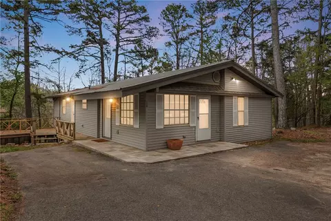10 Forest Ln, Eureka Springs, AR 72632