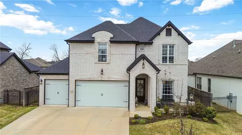 2402 SW Preston Park Ave, Bentonville, AR 72713