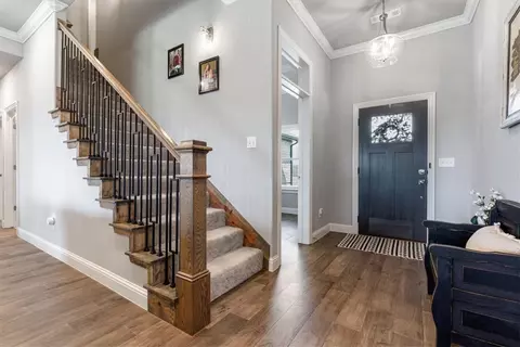 Entry Way - 907 Red Oak Loop, Springdale, AR 72762 photo 4 of 4