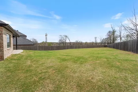 Exterior - 907 Red Oak Loop, Springdale, AR 72762 photo 3 of 4