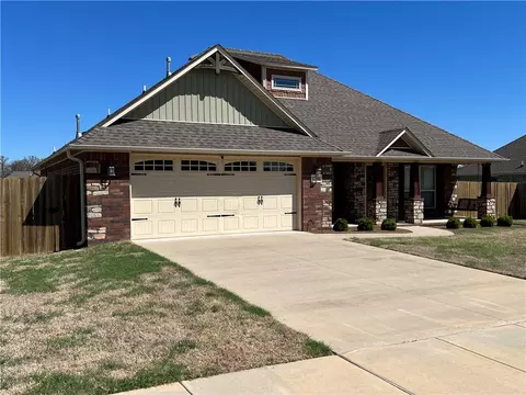 1708 Higgins St, Pea Ridge, AR 72751