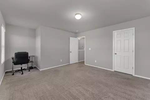 Bedroom - 1700 King Rd, Centerton, AR 72719 photo 3 of 4