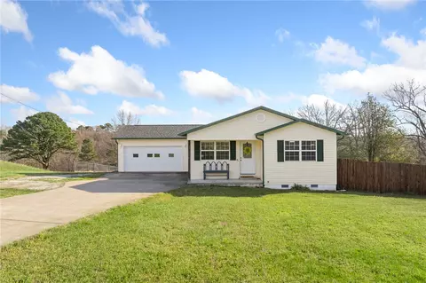 7814 Pine Meadows Dr, Omaha, AR 72662