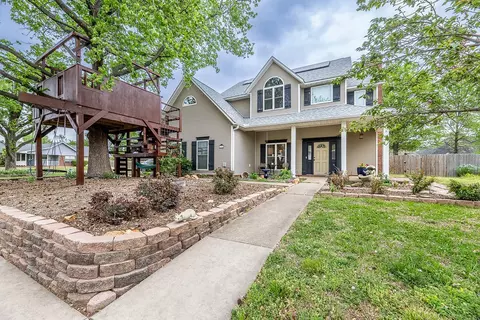 1111 Flamingo Rd, Rogers, AR 72756