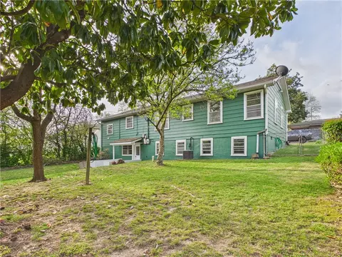 Exterior - 713 Sunset Ln, Harrison, AR 72601 photo 7 of 7