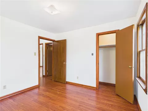 Bedroom - 713 Sunset Ln, Harrison, AR 72601 photo 4 of 6