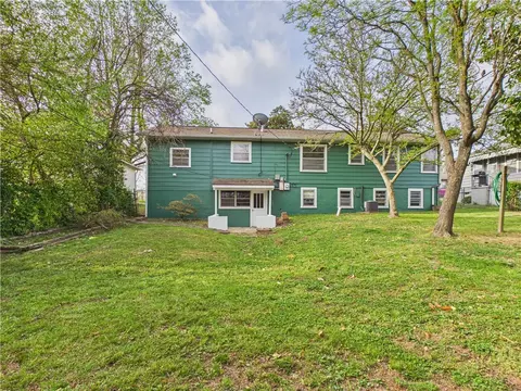 Exterior - 713 Sunset Ln, Harrison, AR 72601 photo 6 of 7