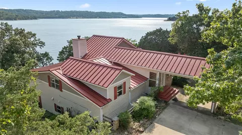 8743 Stuckey Ln, Rogers, AR 72756