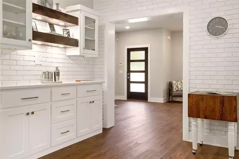 702 Shipley St, Springdale, AR 72764 photo 9