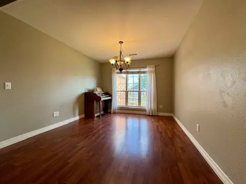 Living - 133 Fox Run Cir, Centerton, AR 72719 photo 3 of 3