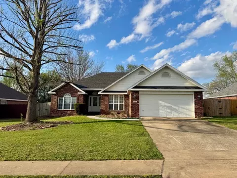 133 Fox Run Cir, Centerton, AR 72719