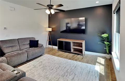 2101 Tallgrass Ter, Centerton, AR 72719 photo 8